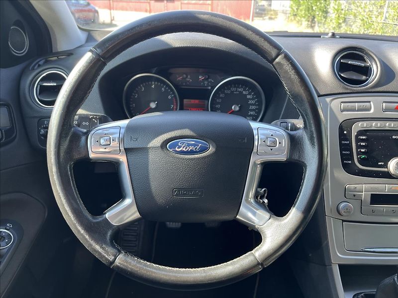 Ford Mondeo 1,6 i KLIMA ROZVODY SERVIS - fotka 15 z 34