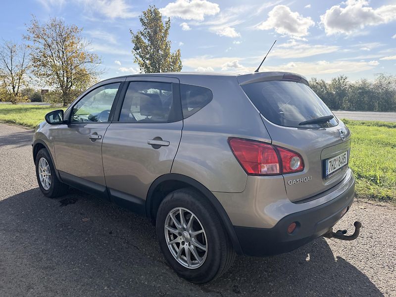 Nissan Qashqai (2008) - fotka 2 z 28