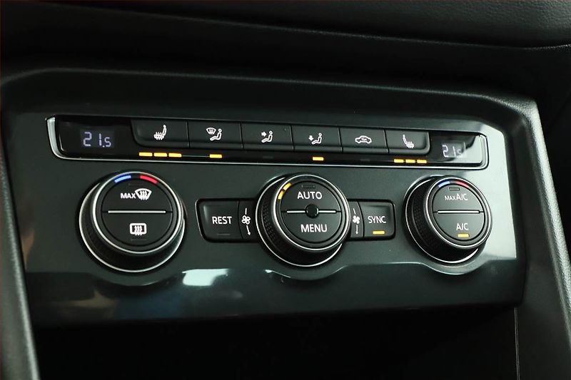 Volkswagen Tiguan (2018) 1.4 TSI, ČR,1.maj, Tempomat - fotka 16 z 20