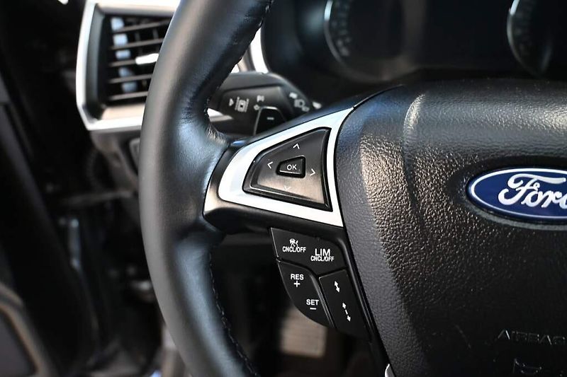 Ford S-MAX (2022) 2.0 VIGNALE 4x4 7 Míst LED ACC - fotka 21 z 42