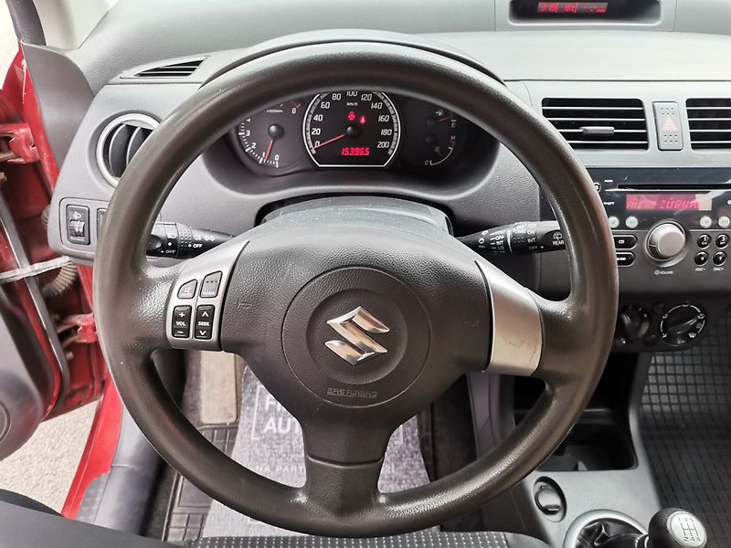 Suzuki Swift (2008) 1.3i 67kw Nové v ČR 1majiltel! - fotka 12 z 27