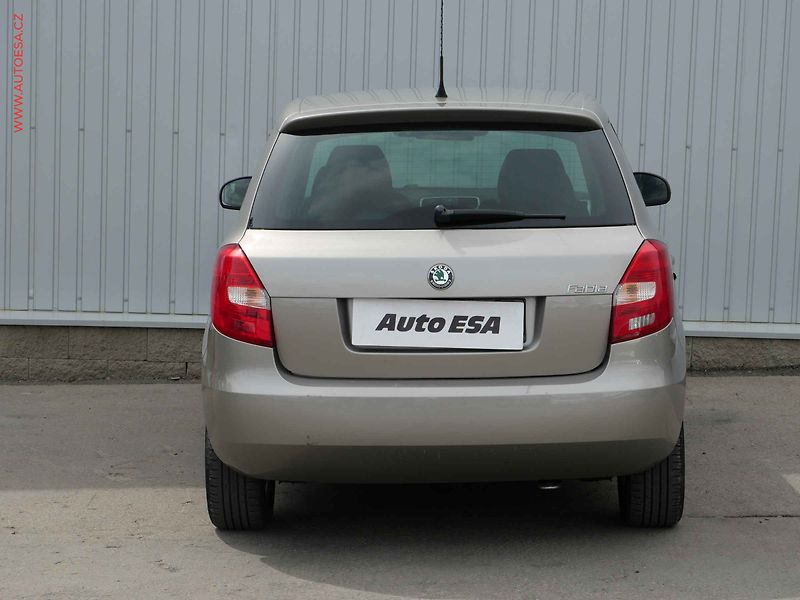 Škoda Fabia (2007) 1.2 HTP, 1.maj,ČR - fotka 5 z 14