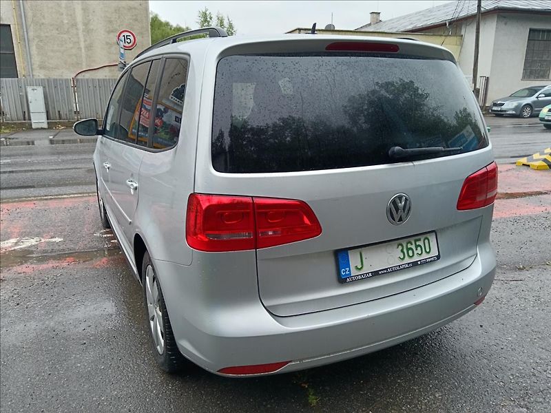 Volkswagen Touran 1,2 TSi  Comfortline - fotka 10 z 24