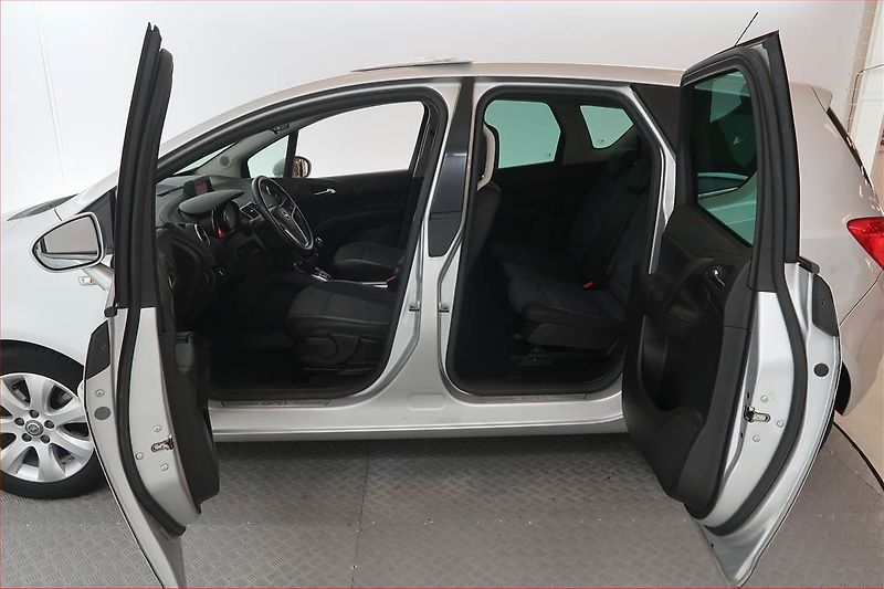 Opel Meriva (2015) 1.6 CDTI, ČR,1.maj, Serv.kniha - fotka 16 z 17