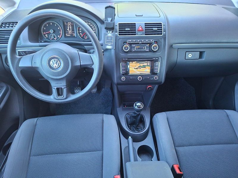 Volkswagen Touran (2011) 1.4TSI 103kW 6MAN - fotka 12 z 38