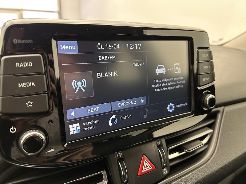Hyundai i30 1.5 T-GDi Smart - fotka 12 z 27
