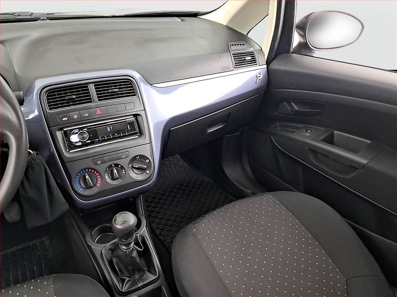 Fiat Punto (2009) 1.2, nová STK, jezdí výborně - fotka 8 z 13