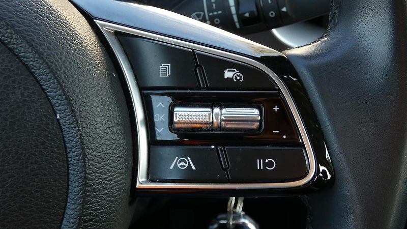 Kia Ceed 1.5 T-GDI 118kW SPIN - fotka 12 z 22