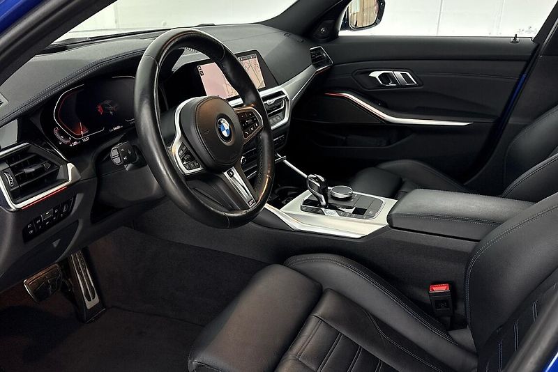 BMW Řada 3 330i xDrive - fotka 6 z 27