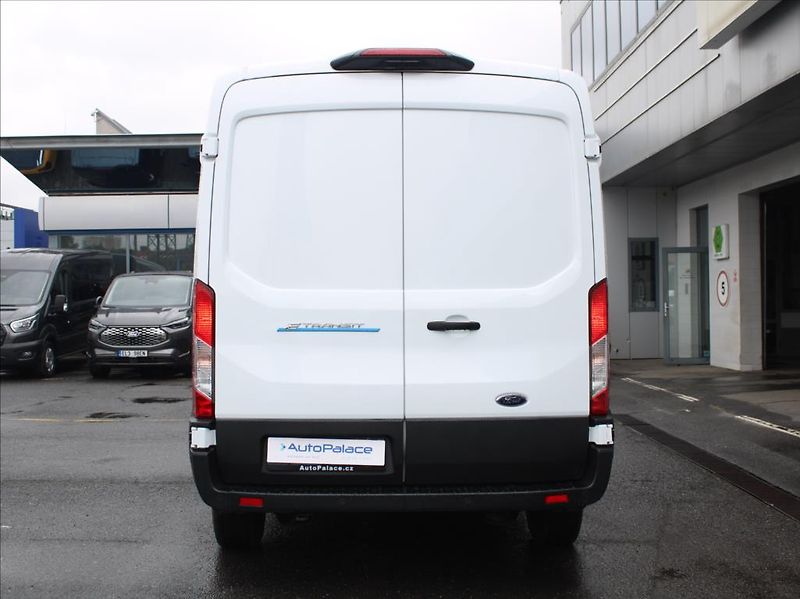 Ford Transit 0,1 68kWh 198kW L3H2 1.maj.ČR - fotka 4 z 18