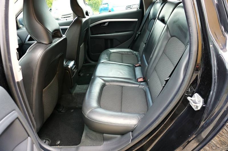 Volvo V70 (2016) MOMENTUM 2,0 D4 133 kW - fotka 28 z 64