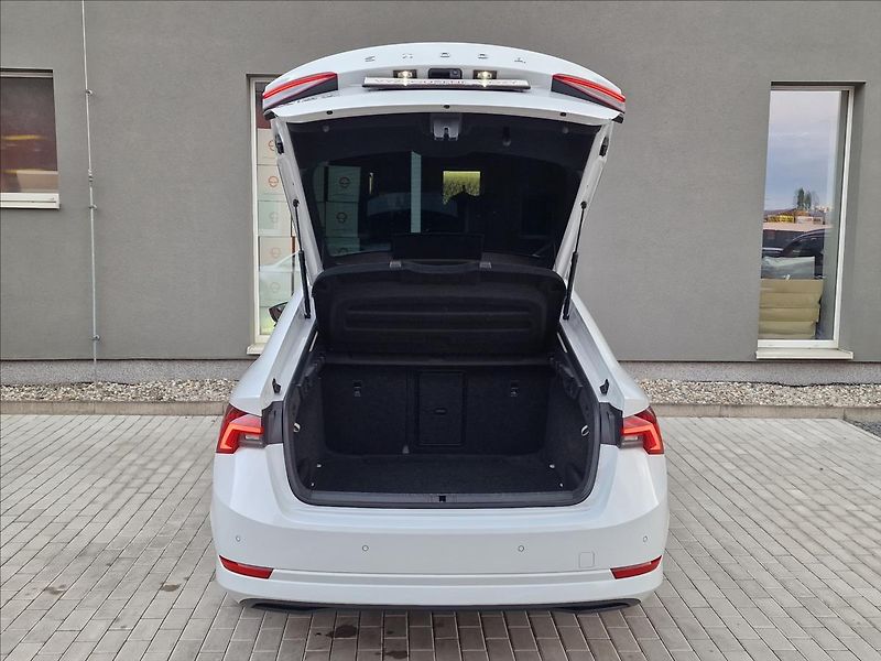 Škoda Octavia 2.0TDI Style, původ ČR,1.Maj. - fotka 41 z 50