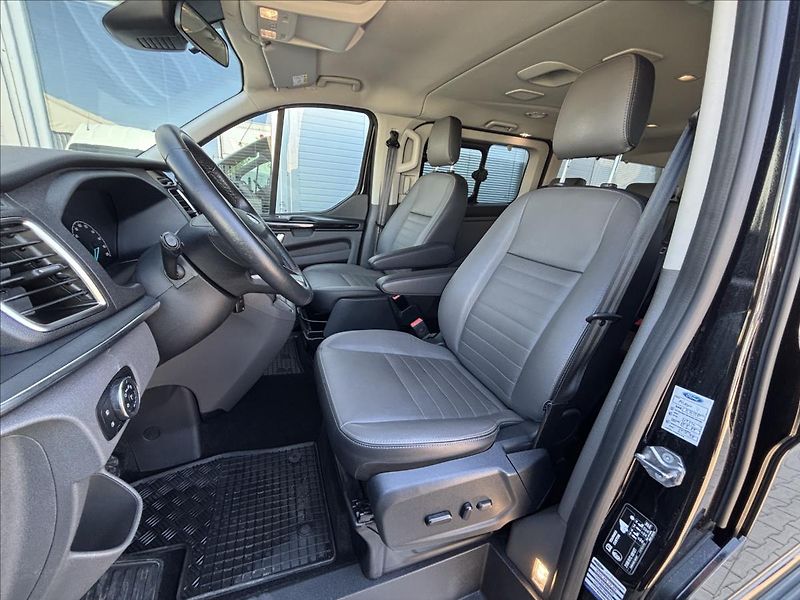 Ford Tourneo Custom 2,0 136kW Titanium X Webasto - fotka 18 z 36