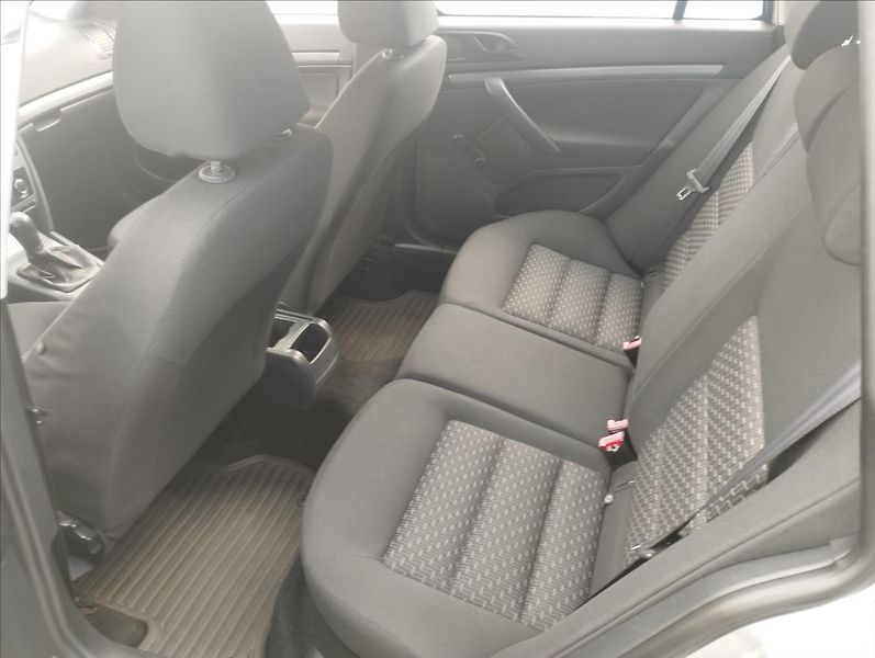 Škoda Octavia 1,6 TDi 77KW - fotka 10 z 15