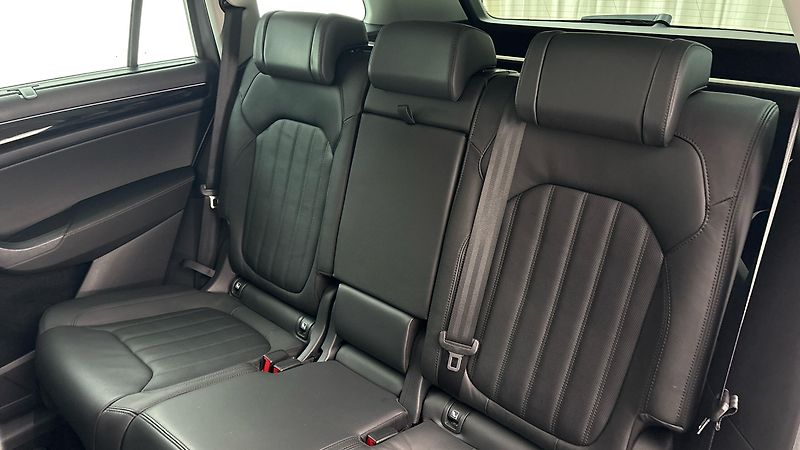 Škoda Kodiaq 2.0 TDI DSG 4x4 L&K - fotka 16 z 34