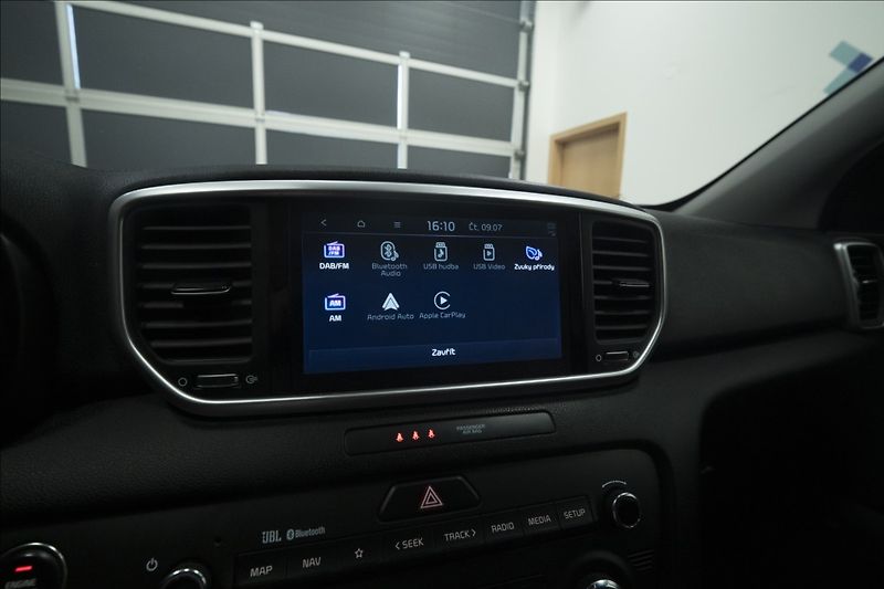 Kia Sportage 1,6 CRDi NAVI KAMERA VÝHŘEV ČR - fotka 37 z 49