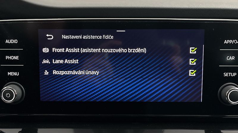 Škoda Octavia 2.0 TDI Ambition Combi - fotka 23 z 24