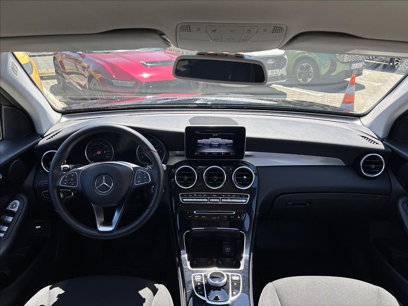 Mercedes-Benz GLC 2,1 220 d 4Matic 125kW - fotka 15 z 36
