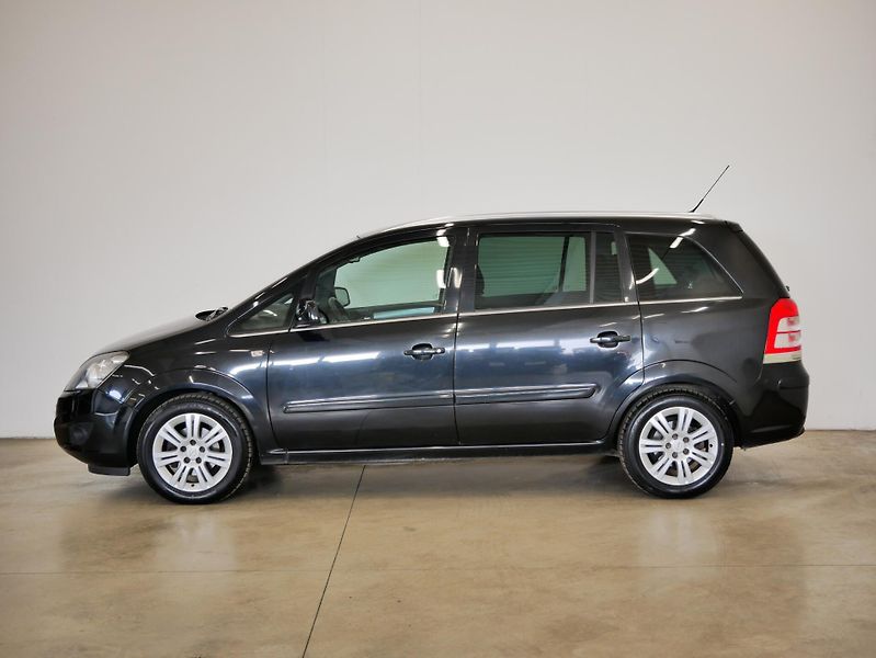 Opel Zafira - fotka 3 z 27
