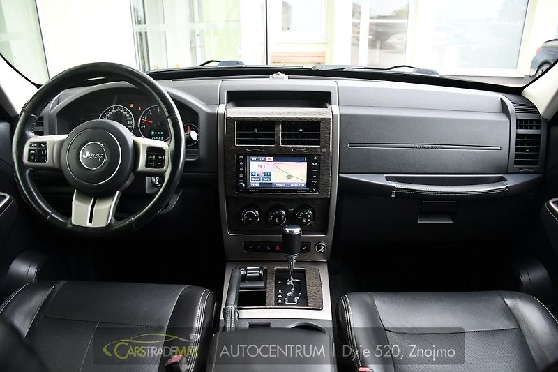 Jeep Cherokee 2.8CRD LIMITED TAŽNÉ - fotka 21 z 44