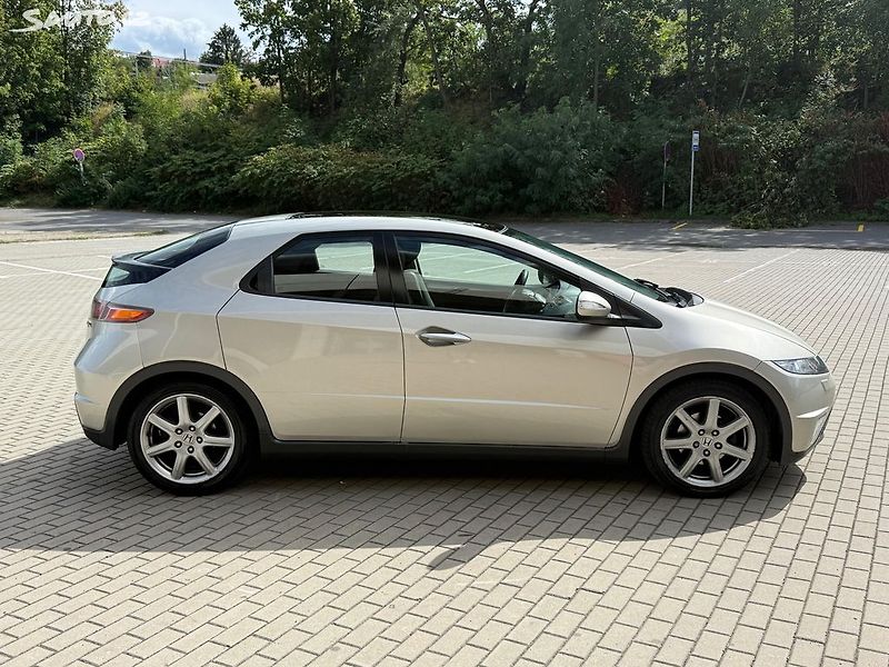 Honda Civic (2006) 1.8V-TEC, 103kw Nová STK - fotka 6 z 22