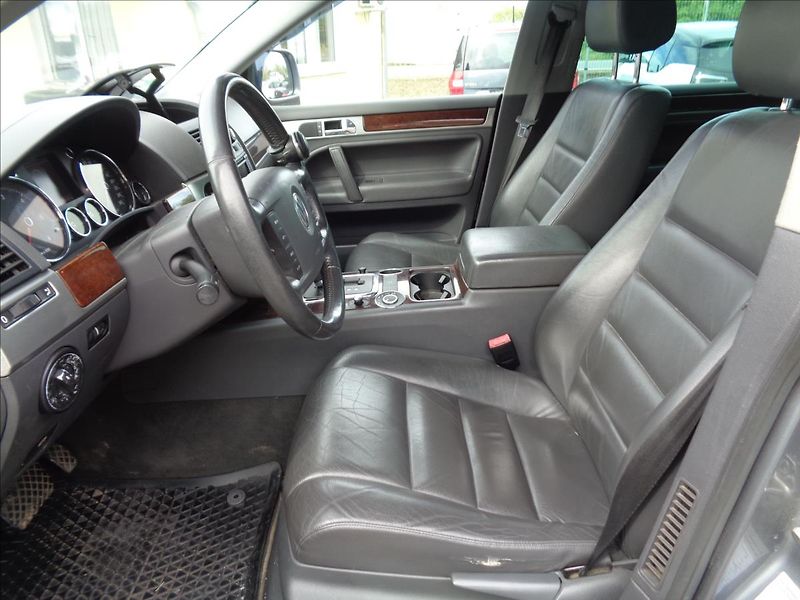 Volkswagen Touareg 3,0 - fotka 16 z 18