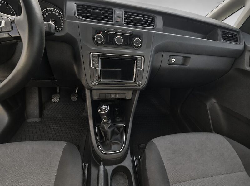 Volkswagen Caddy (2021) 1.4 TGi Basis CNG - fotka 13 z 19