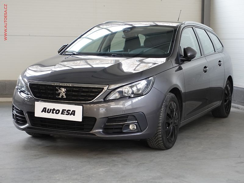 Peugeot 308 (2018) 1.5 HDi, Navi, AC - fotka 3 z 22