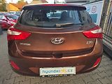 Hyundai i30 1.6-PĚKNÁ VÝBAVA-ODĚRKY - náhled 8