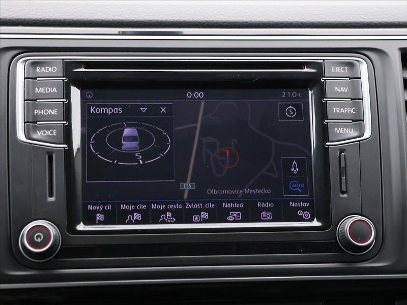 Volkswagen Multivan 2,0 TDI 150kW Highline LED - fotka 25 z 36