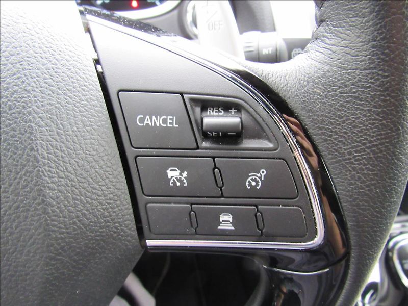 Mitsubishi Eclipse Cross 2,4 i PHEV Plug-in Instyle+ - fotka 24 z 34