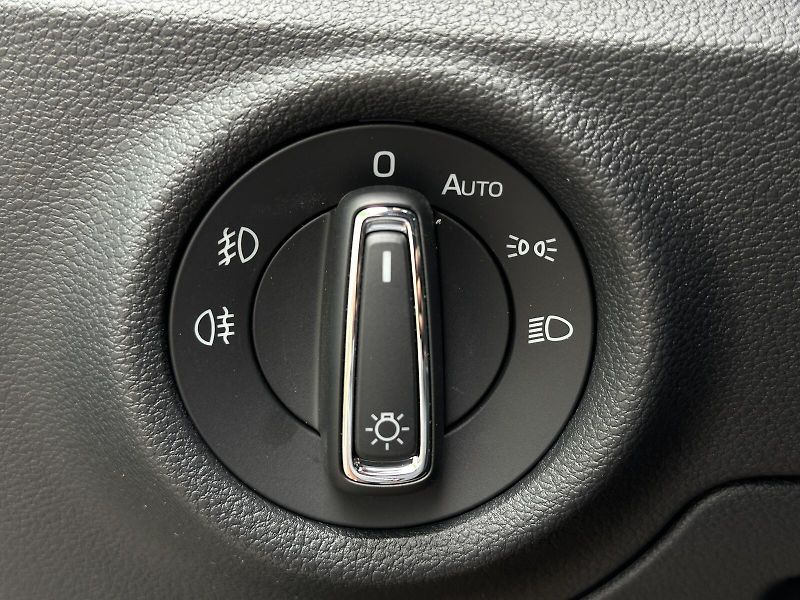 Škoda Kamiq 1.0TSi DSG Monte Carlo 116PS M - fotka 12 z 38