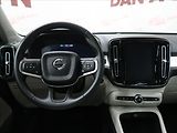 Volvo XC40 2,0 D4 AWD MOMENTUM CZ - náhled 28