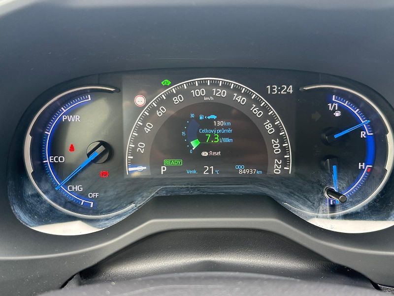 Toyota RAV4 2.5 HSD e-CVT AWD Comfort - fotka 16 z 28