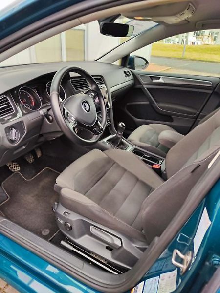 Volkswagen Golf (2018) - fotka 23 z 23