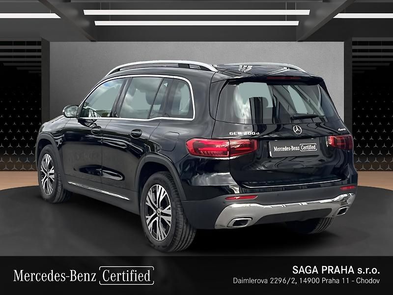 Mercedes-Benz GLB 200 d 4MATIC - fotka 7 z 18