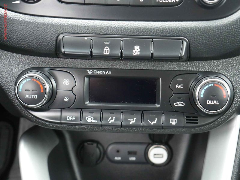 Kia Ceed (2012) 1.4CVVT, 2.maj,ČR, P.čidla - fotka 12 z 15