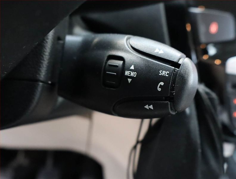 Peugeot 301 (2012) Allure 1.6 HDi, Tempomat - fotka 19 z 21