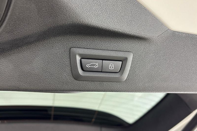 BMW X7 xDrive40d - fotka 13 z 29