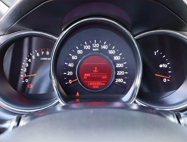 Kia Ceed (2013) 1.6 GDI, Serv.kniha, Tempomat - fotka 11 z 18