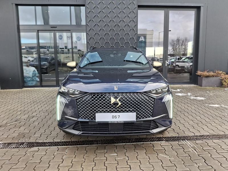 DS Automobiles DS7 (2026) PERFORMANCE LINE 1.5 BlueHDi - fotka 2 z 26