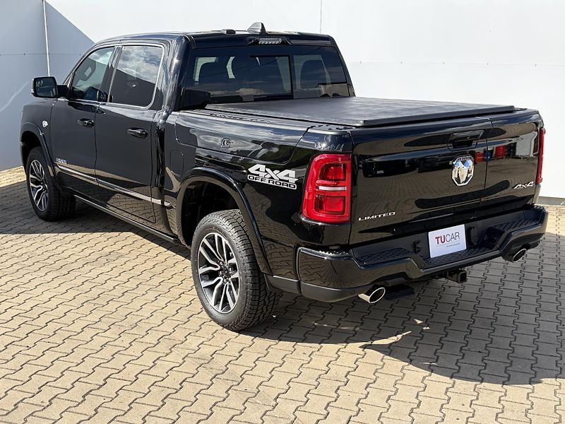 Dodge RAM (2026) 1500 Limited 5.7 V8 HEMI 2026 - fotka 3 z 37
