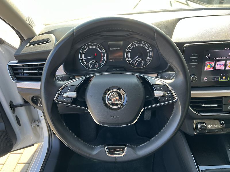 Škoda Scala (2023) 1.0TSi 81kW STYLE - fotka 13 z 40