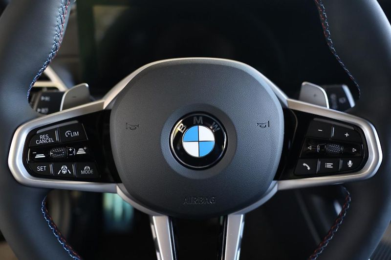 BMW Řada 3 M340i xDrive Touring - fotka 11 z 18