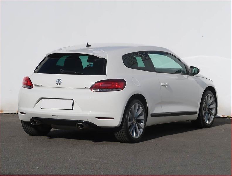 Volkswagen Scirocco (2009) Sport 1.4 TSI, Xenony - fotka 5 z 17