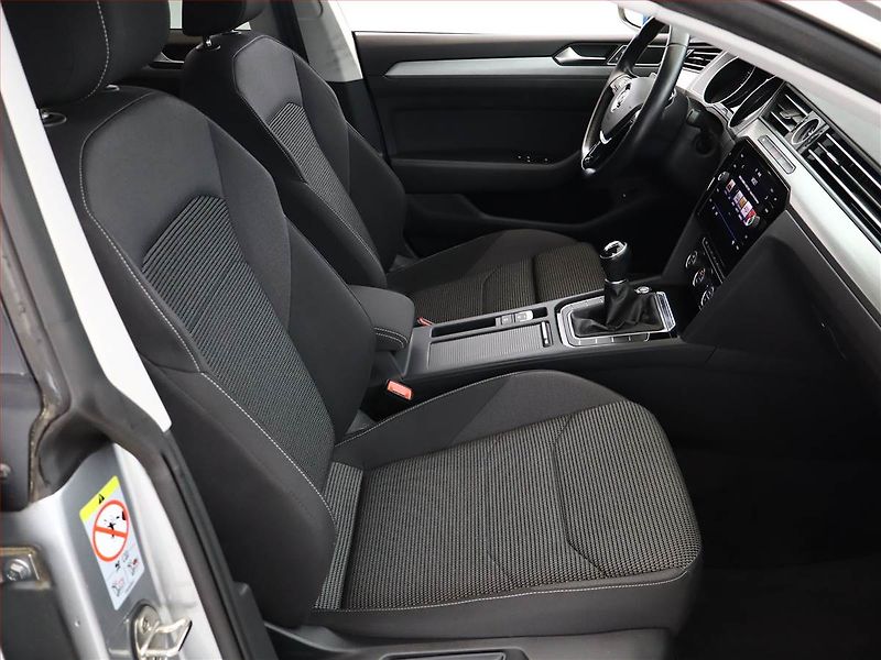 Volkswagen Arteon (2018) 1.5 TSI - fotka 7 z 18