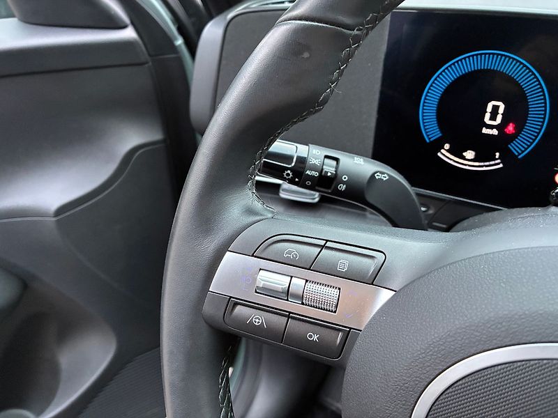 Hyundai Kona 1,0 T-GDI MT COMFORT CLUB ČR - fotka 12 z 24