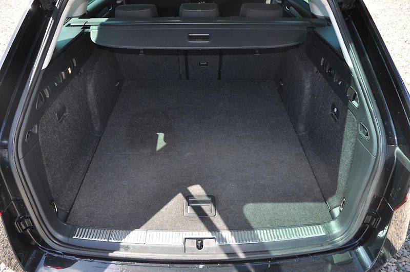 Škoda Superb III 2.0TDi 110kW KOMBI Ambitio - fotka 8 z 22