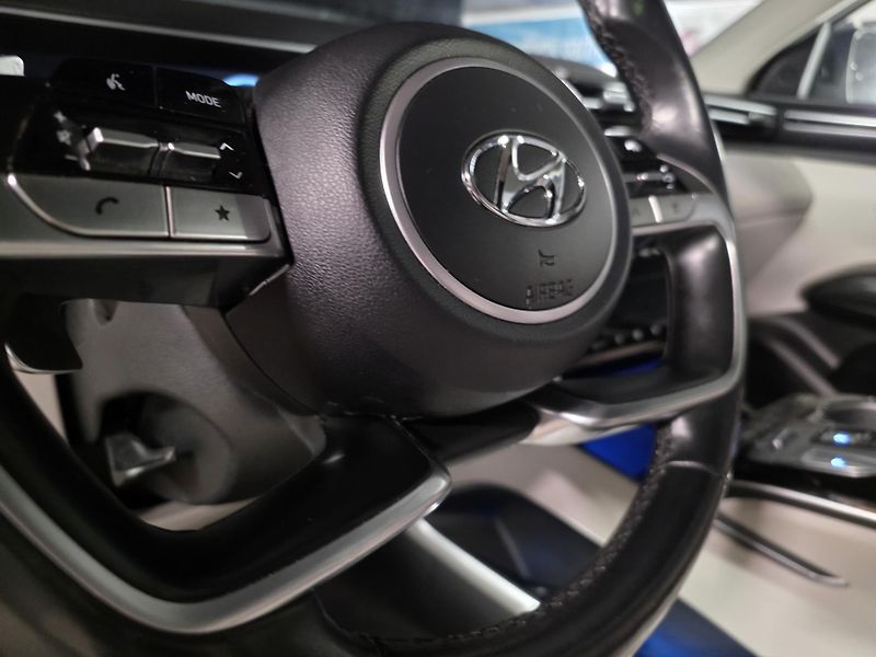 Hyundai Tucson 1.6PREMIUM-PANORAMA-MAX.VÝBAVA - fotka 13 z 19