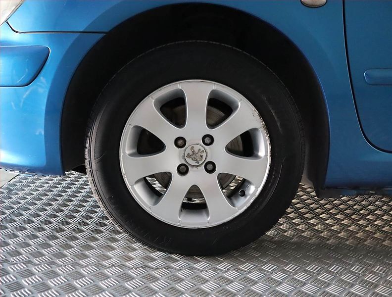Peugeot 307 (2002) 2.0 HDI, 7 míst, Eko.zaplacen - fotka 14 z 14